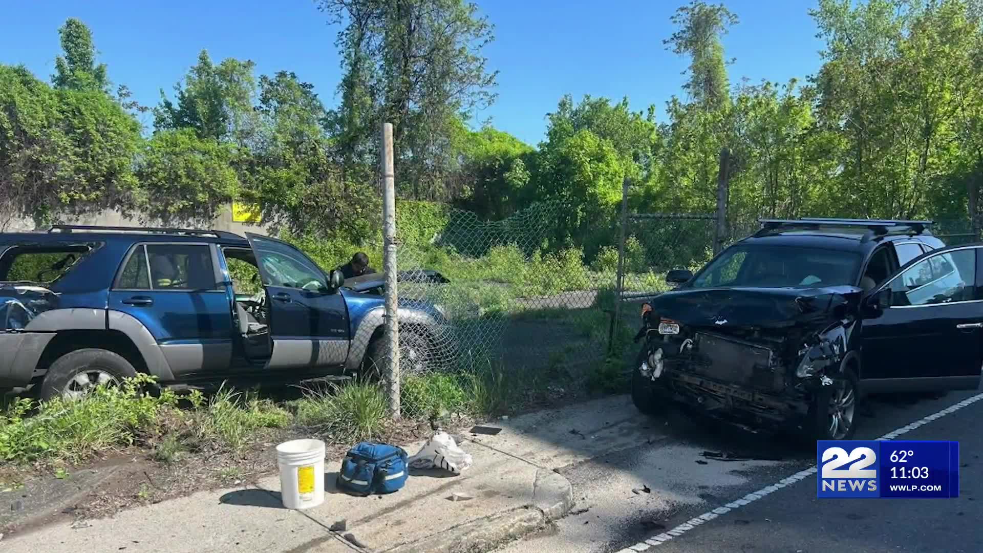 Three injured in multi-vehicle crash on Chestnut Street in Springfield ...